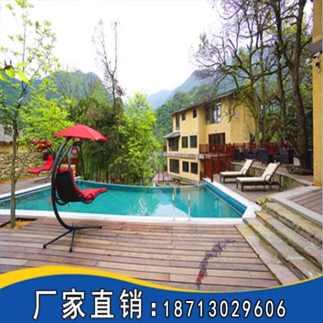 學(xué)校游泳池