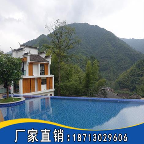 學(xué)校游泳池